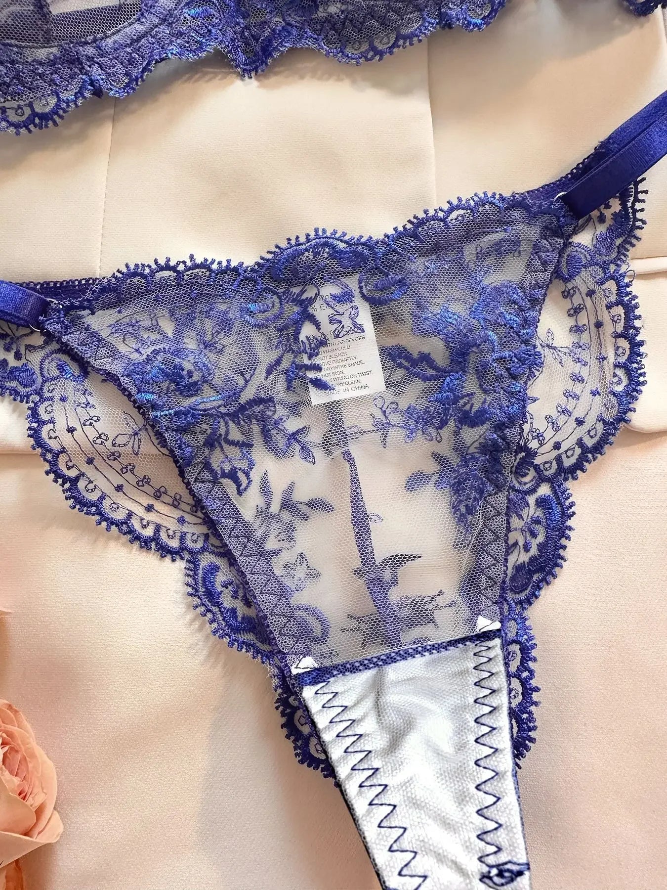 Sexy Lace Lingerie Set Transparent Floral Embroidery Lingerie Set Women's Bra & Brief Underwear Set Sexy Breathable Bras Panties